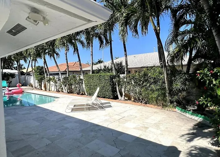 Sunny Getaway: Relaxing Miami Home
